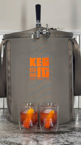 Oak-Aged Negroni: Barrel-Aged Elegance in Stainless Steel 🥃✨